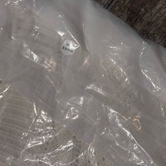 NWT Red Taylor’s Version Cardigan OFFICIAL Taylor Swift XS/S - Picture 6 of 8